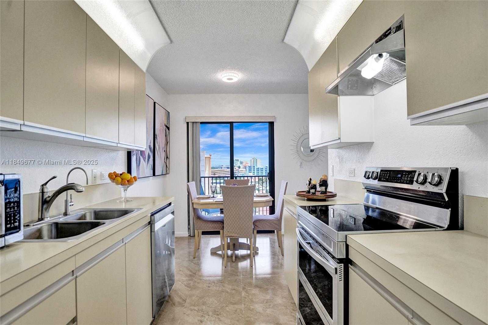 Small Image of 1201 SOUTH OCEAN DR #904N, Hollywood Number 14