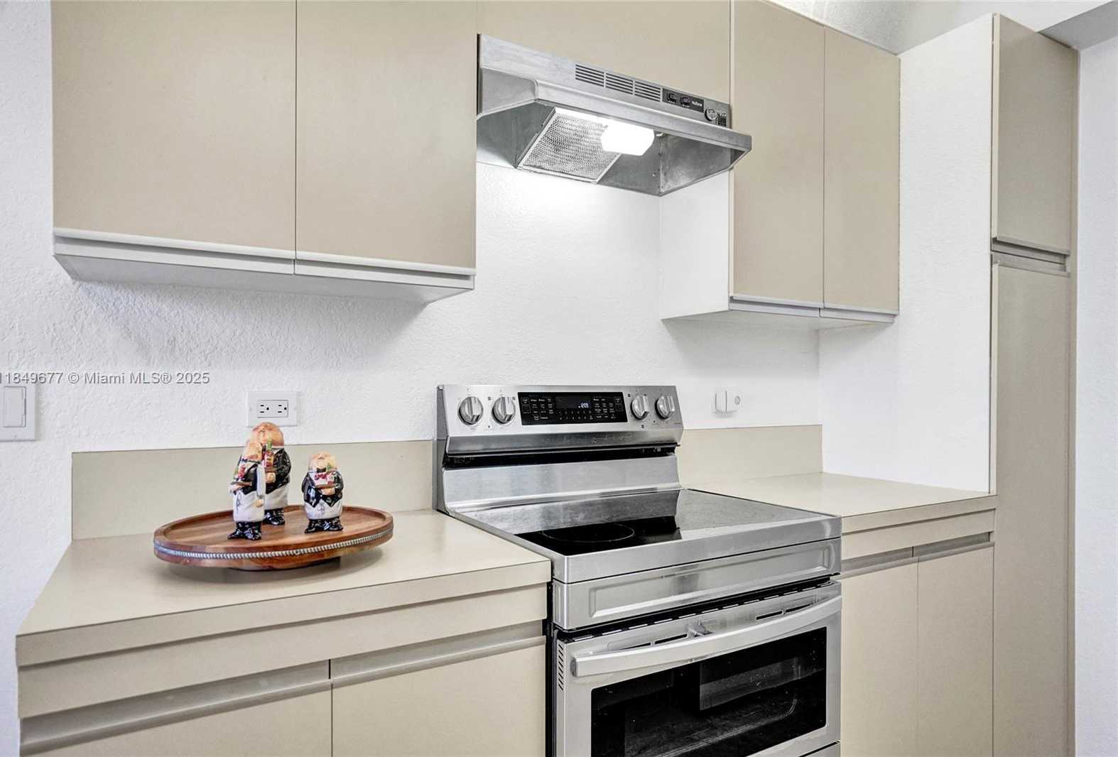 Small Image of 1201 SOUTH OCEAN DR #904N, Hollywood Number 16