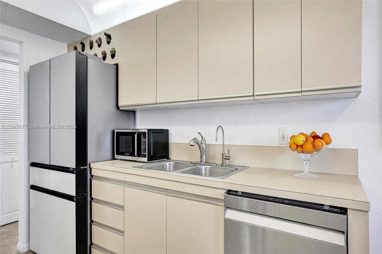 Small Image of 1201 SOUTH OCEAN DR #904N, Hollywood Number 17