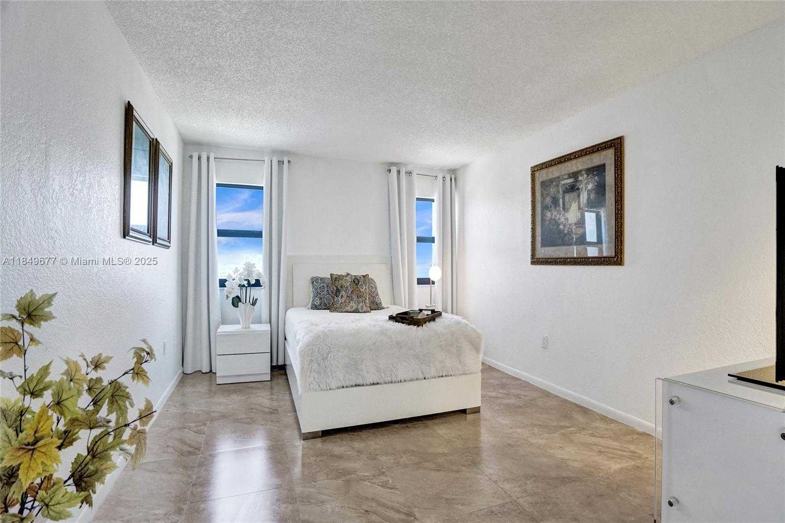 Small Image of 1201 SOUTH OCEAN DR #904N, Hollywood Number 31