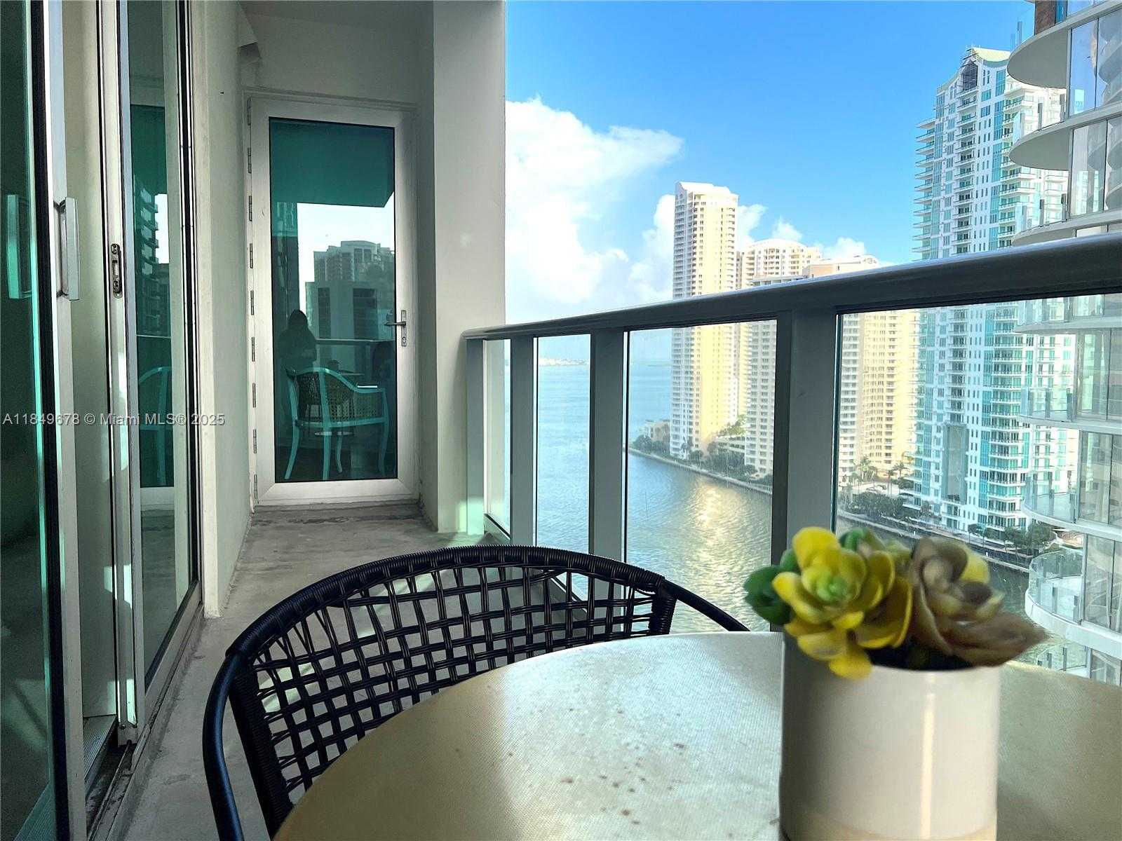 Small Image of 300 SOUTH BISCAYNE BLVD #T-1602, Miami Number 17