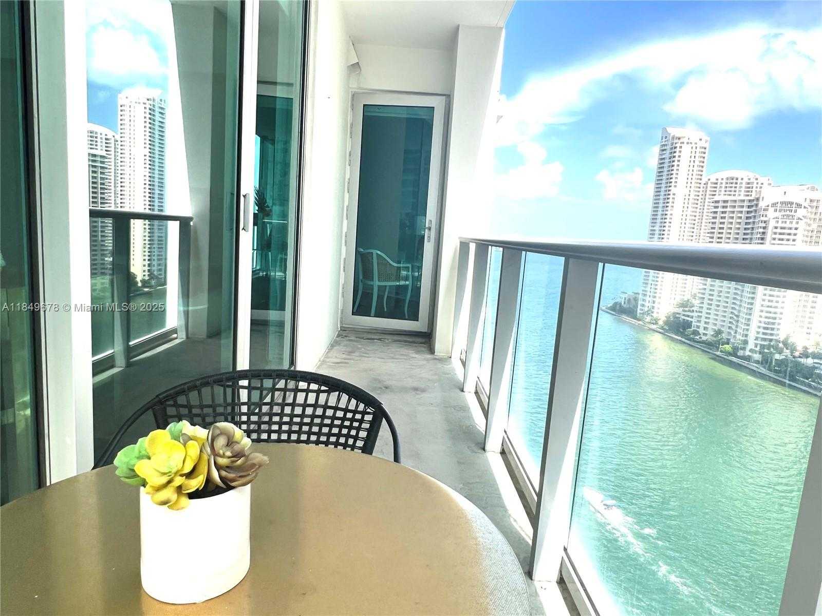 Small Image of 300 SOUTH BISCAYNE BLVD #T-1602, Miami Number 5