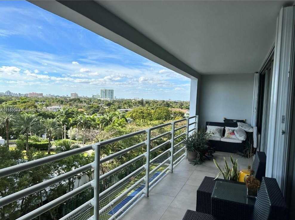 Small Image of 2025 BRICKELL AVE #1003, Miami Number 10