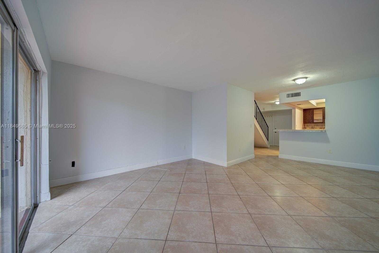Small Image of 9371 FONTAINEBLEAU BLVD #I227, Miami Number 8