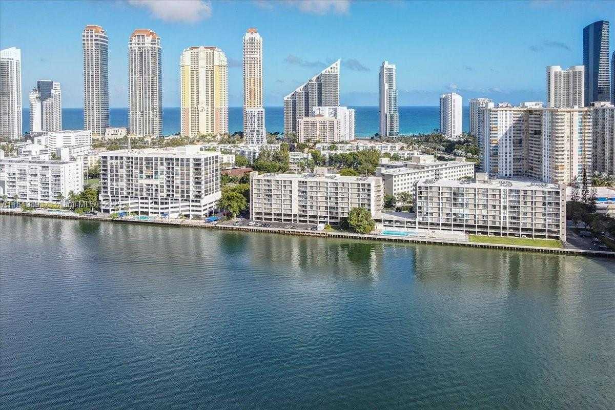 Small Image of 17600 NORTH BAY RD #N503, Sunny Isles Beach Number 26