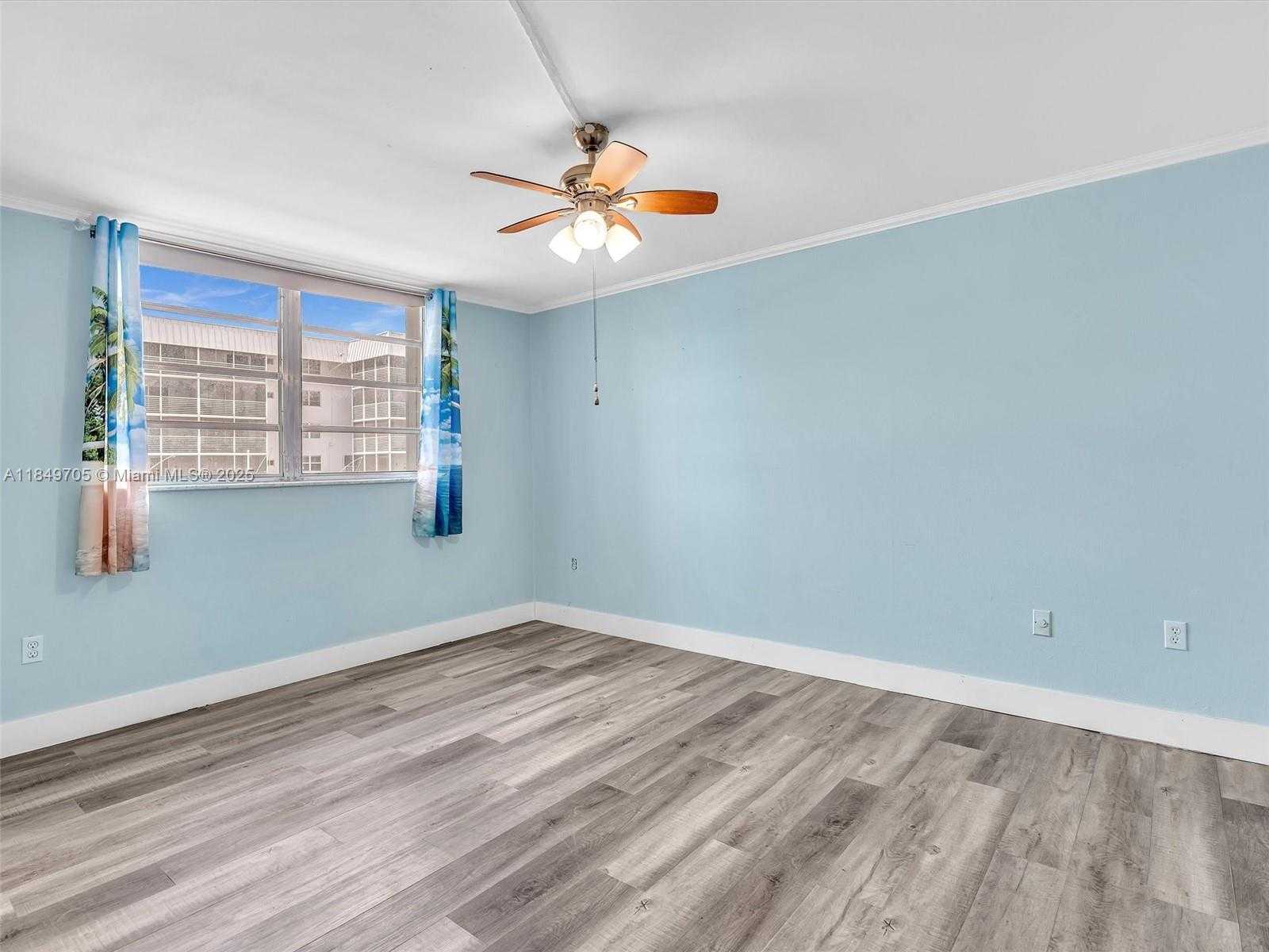 Small Image of 3600 NORTH EAST 170TH ST #102, North Miami Beach Number 30