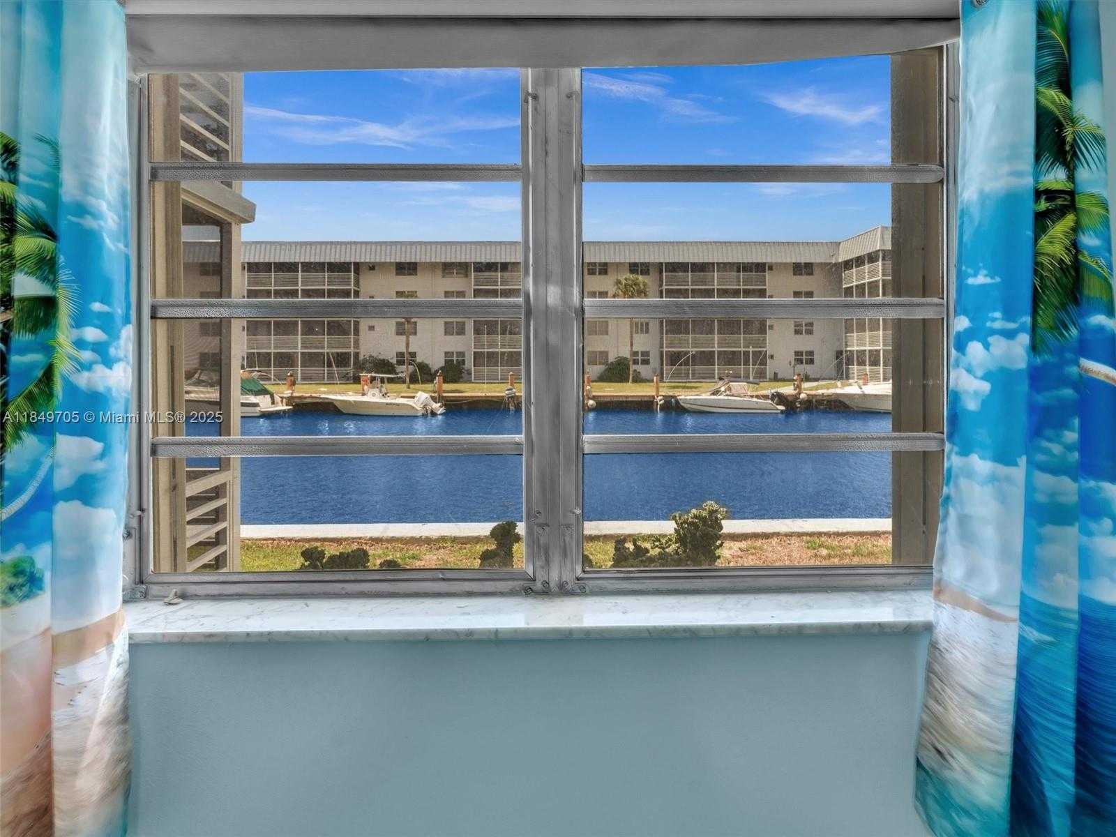 Small Image of 3600 NORTH EAST 170TH ST #102, North Miami Beach Number 36