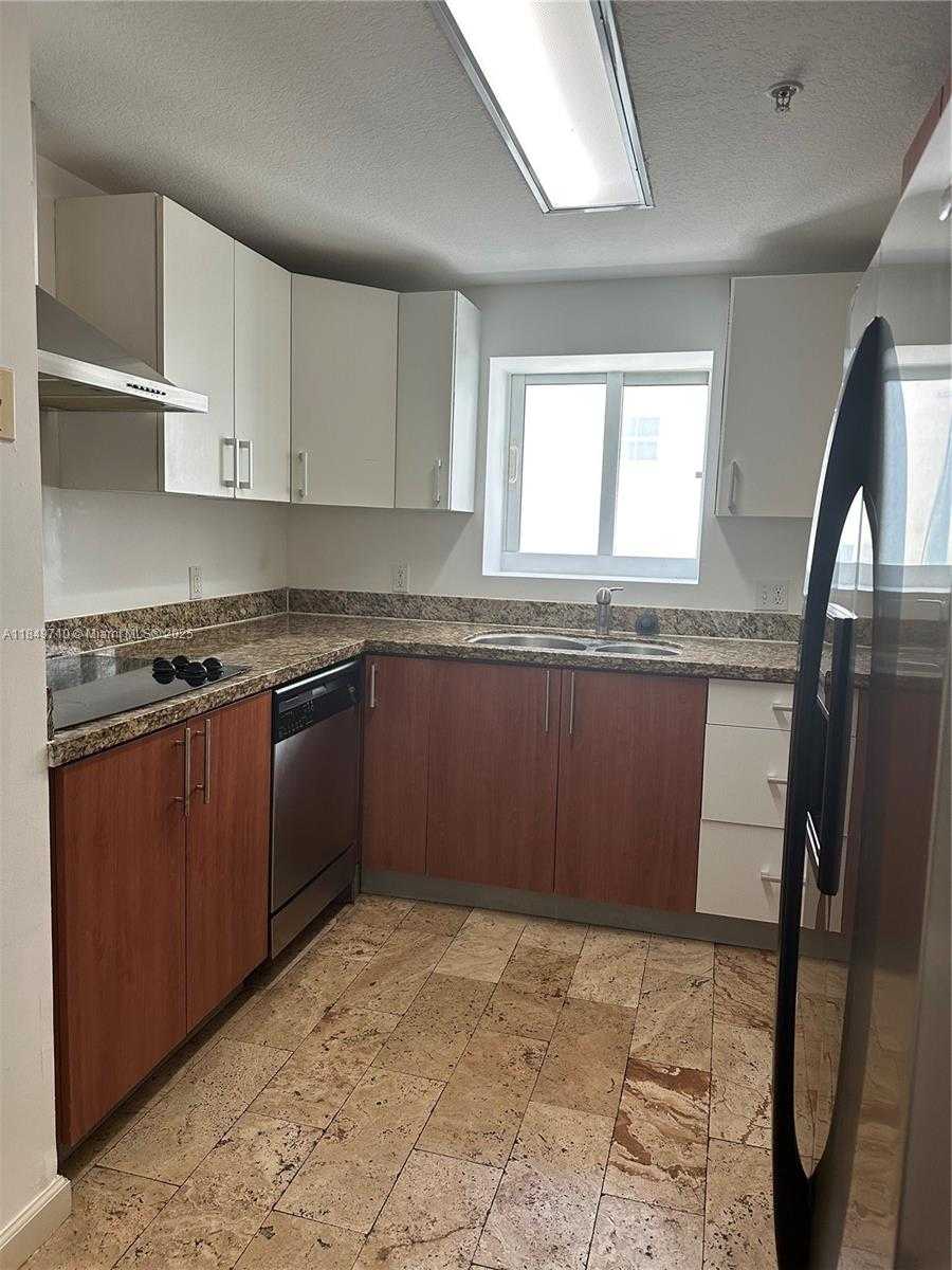 Small Image of 170 SOUTH EAST 14TH ST #2604, Miami Number 8
