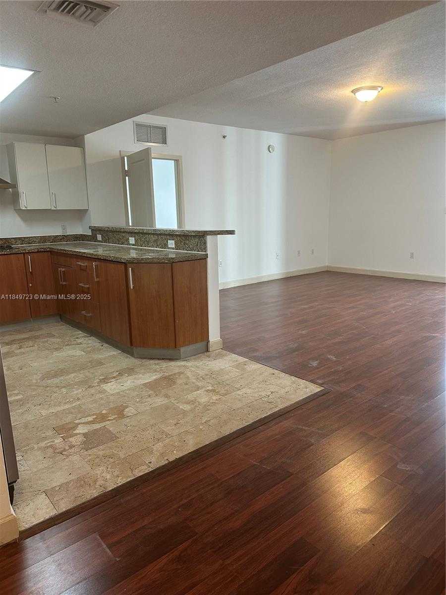 Small Image of 170 SOUTH EAST 14TH ST #2308, Miami Number 9