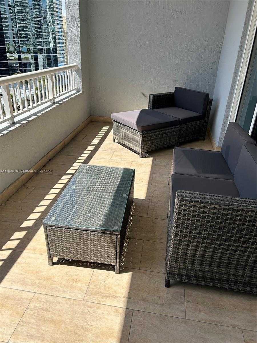Small Image of 170 SOUTH EAST 14TH ST #2006, Miami Number 16