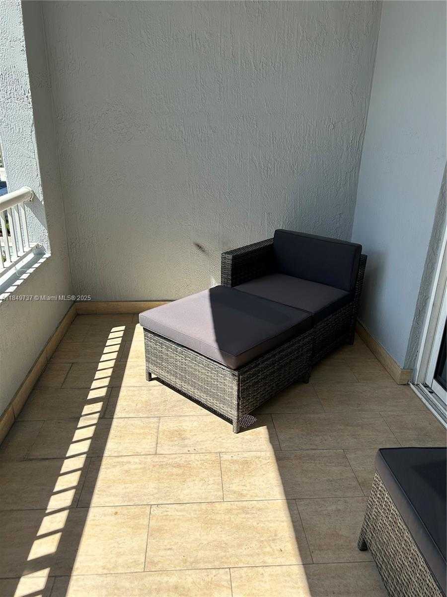 Small Image of 170 SOUTH EAST 14TH ST #2006, Miami Number 17