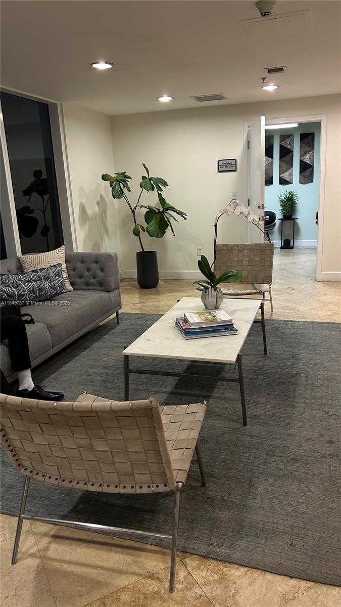 Small Image of 170 SOUTH EAST 14TH ST #2006, Miami Number 30