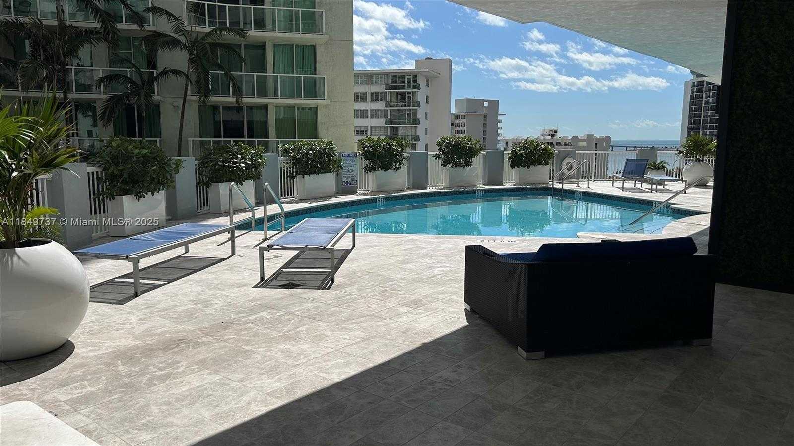 Small Image of 170 SOUTH EAST 14TH ST #2006, Miami Number 7