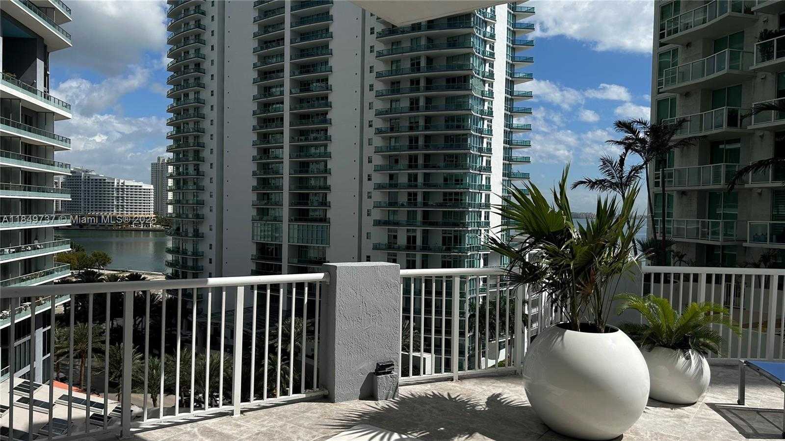 Small Image of 170 SOUTH EAST 14TH ST #2006, Miami Number 9