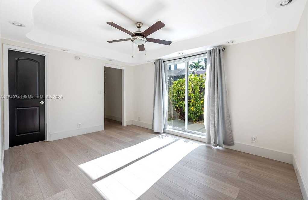 Small Image of 1415 COOLIDGE ST, Hollywood Number 17