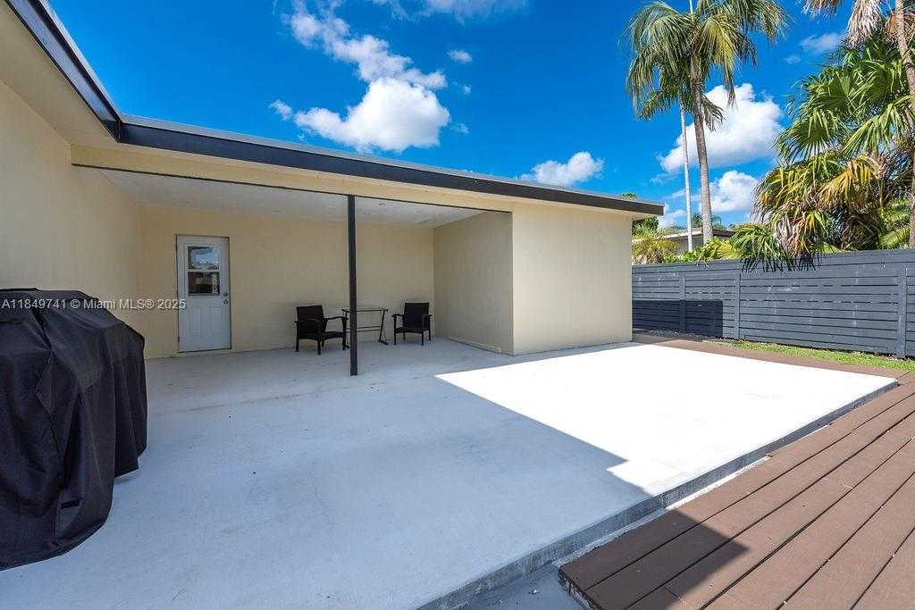 Small Image of 1415 COOLIDGE ST, Hollywood Number 36