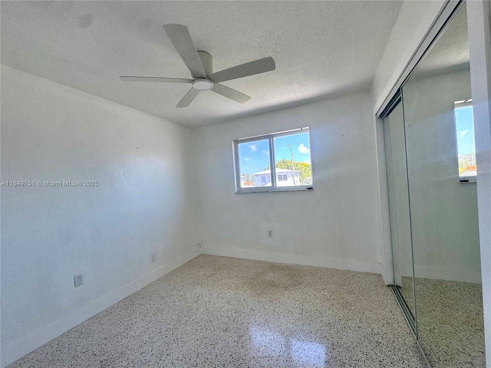 Small Image of 250 BEACOM BLVD #2, Miami Number 19