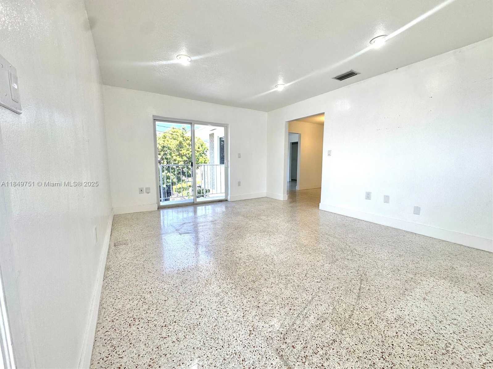 Small Image of 250 BEACOM BLVD #2, Miami Number 2