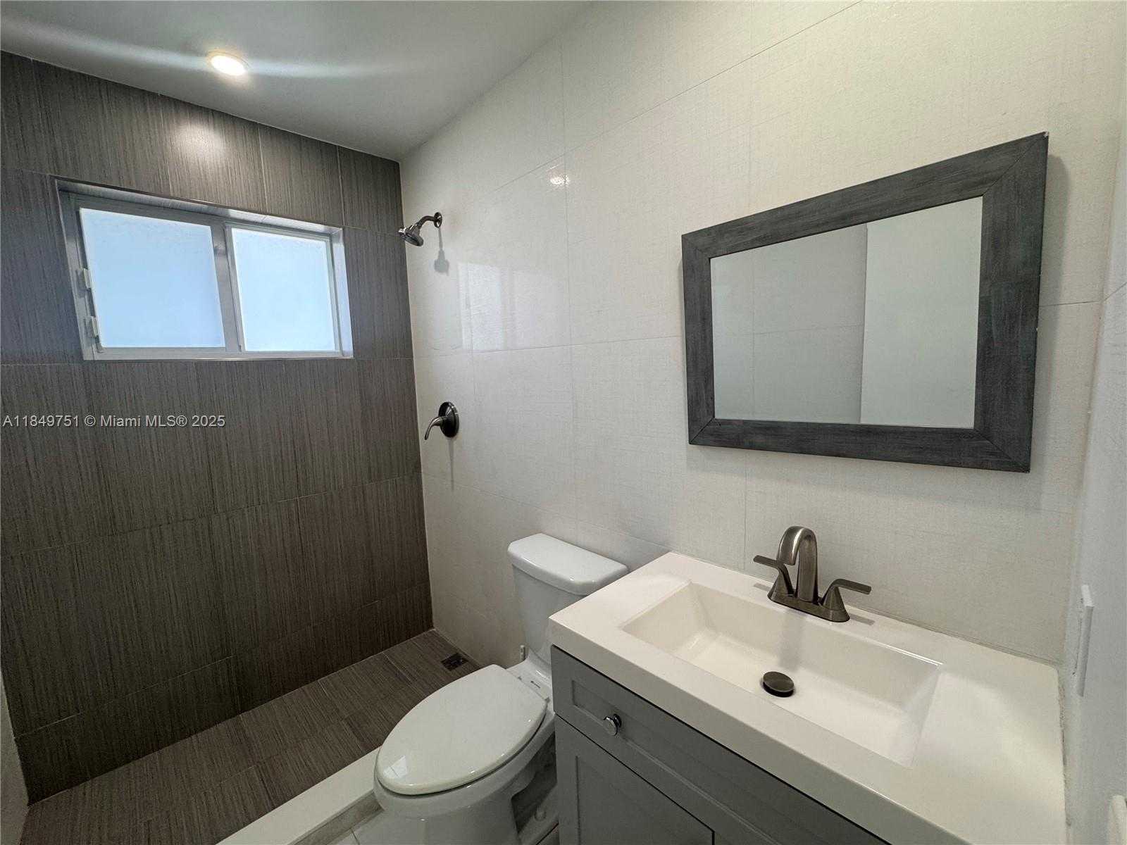 Small Image of 250 BEACOM BLVD #2, Miami Number 23