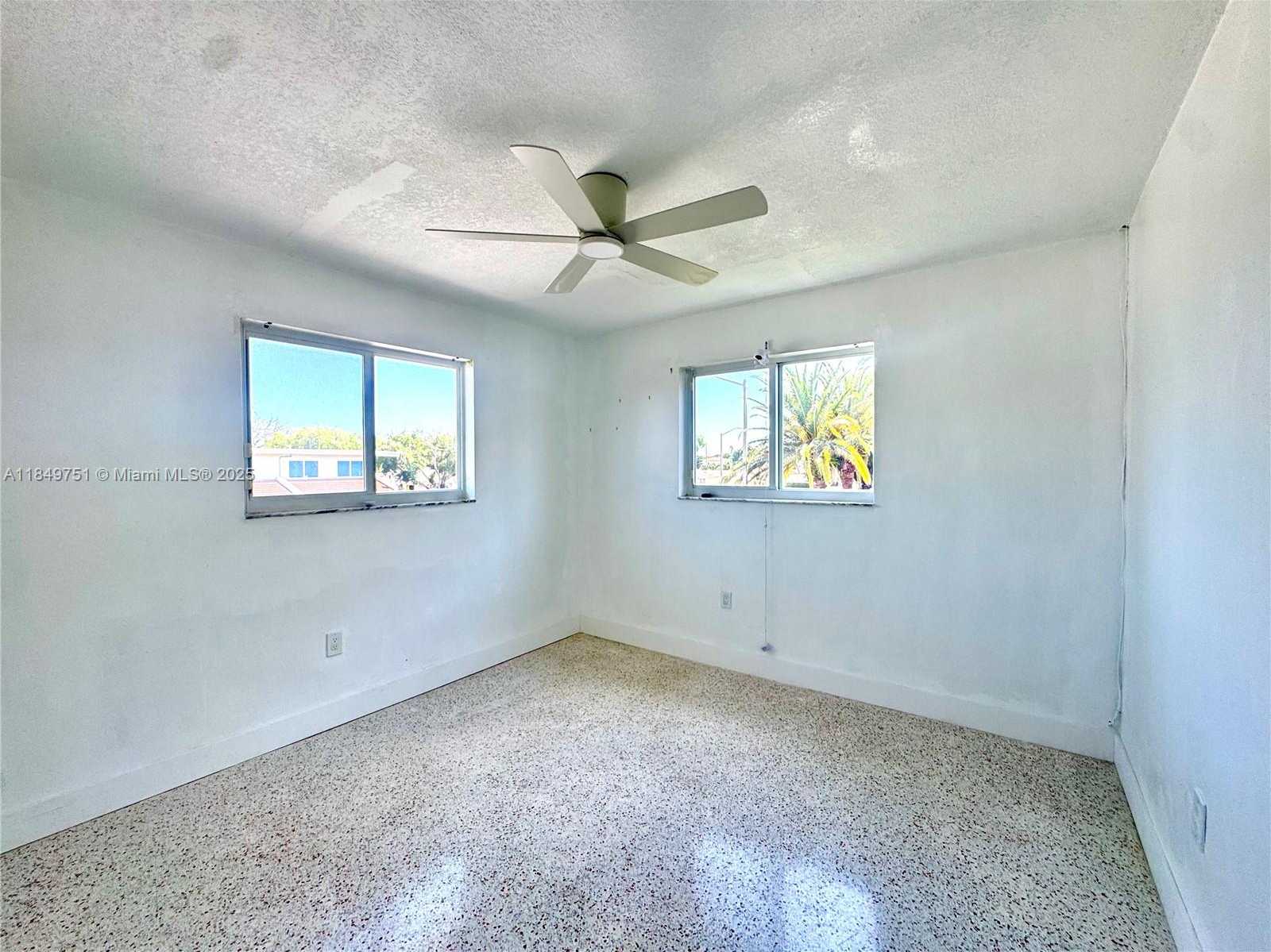 Small Image of 250 BEACOM BLVD #2, Miami Number 24