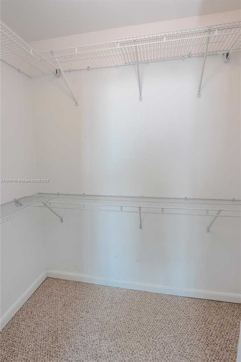 Small Image of 1900 NORTH BAYSHORE DR #2316, Miami Number 12
