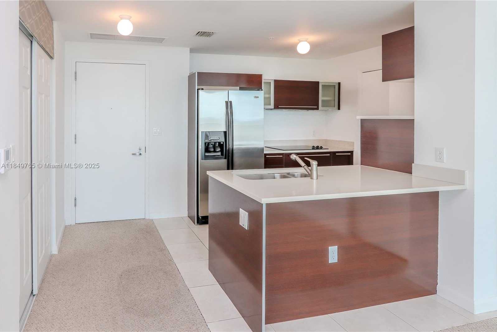 Small Image of 1900 NORTH BAYSHORE DR #2316, Miami Number 19
