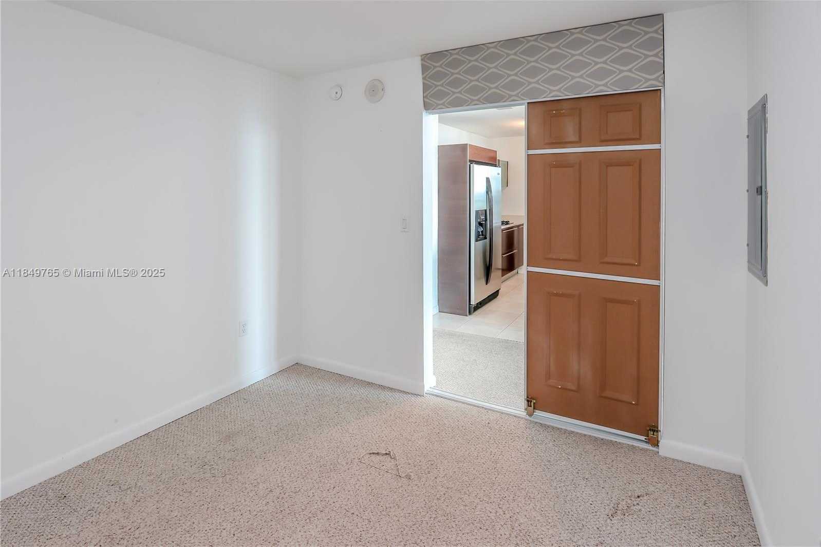Small Image of 1900 NORTH BAYSHORE DR #2316, Miami Number 24