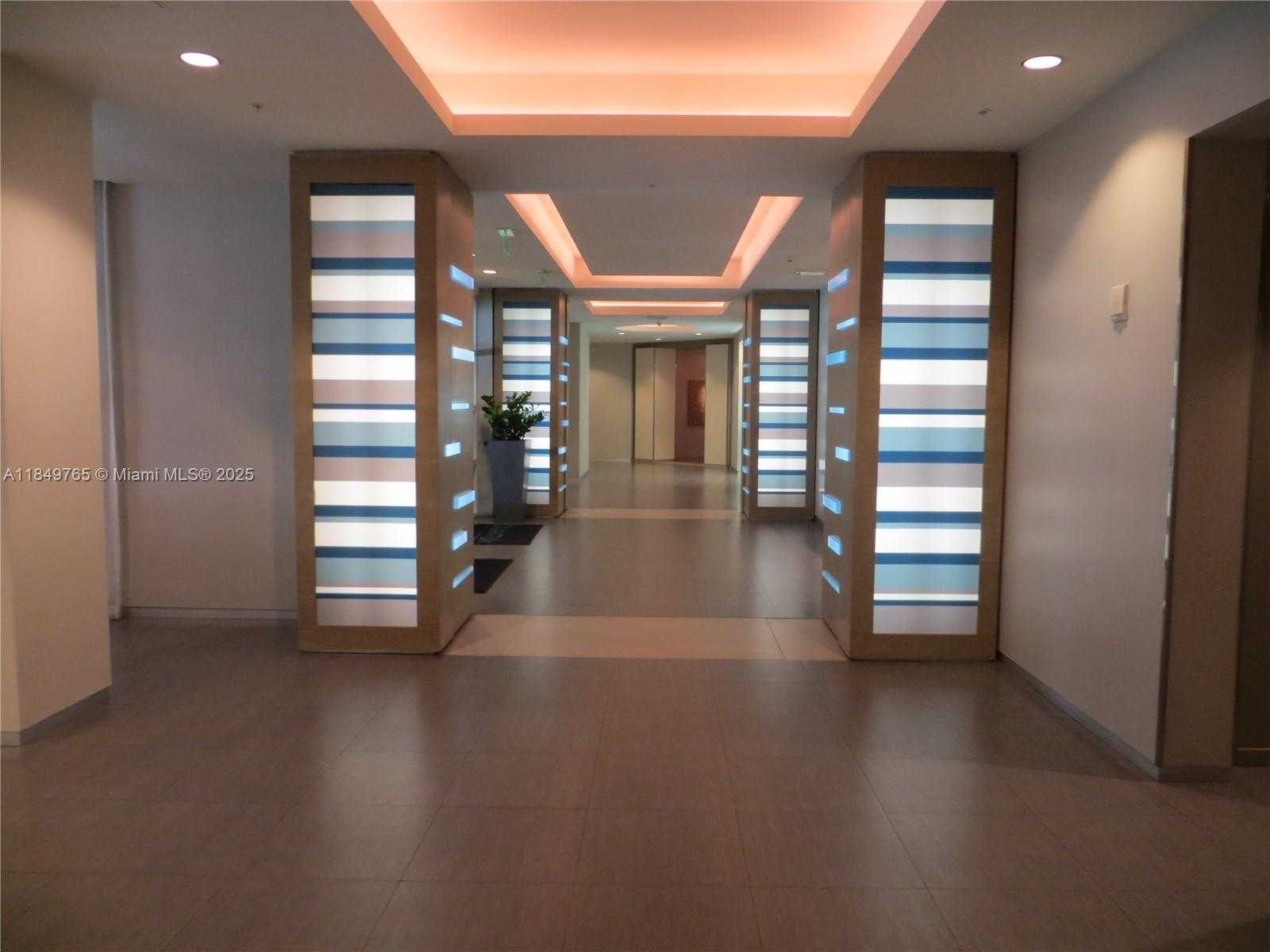 Small Image of 1900 NORTH BAYSHORE DR #2316, Miami Number 30
