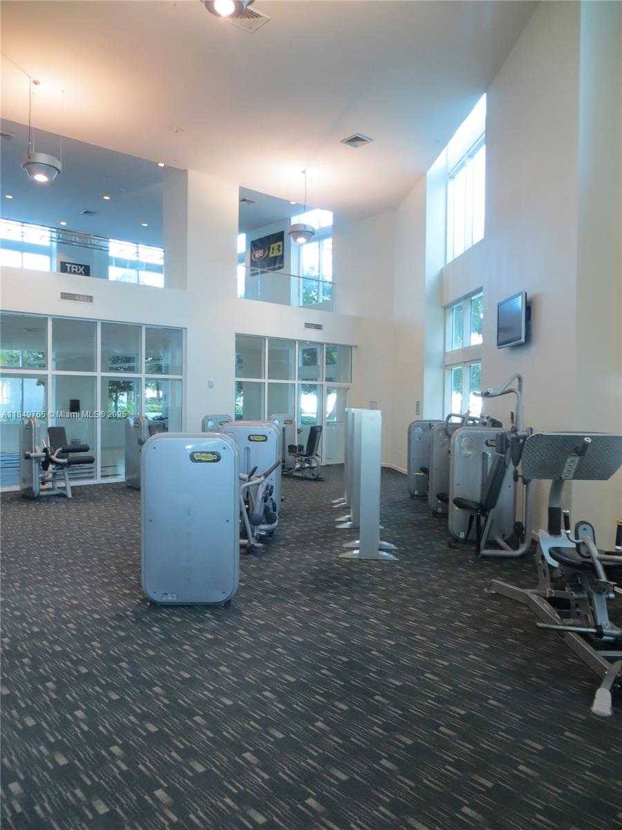 Small Image of 1900 NORTH BAYSHORE DR #2316, Miami Number 38