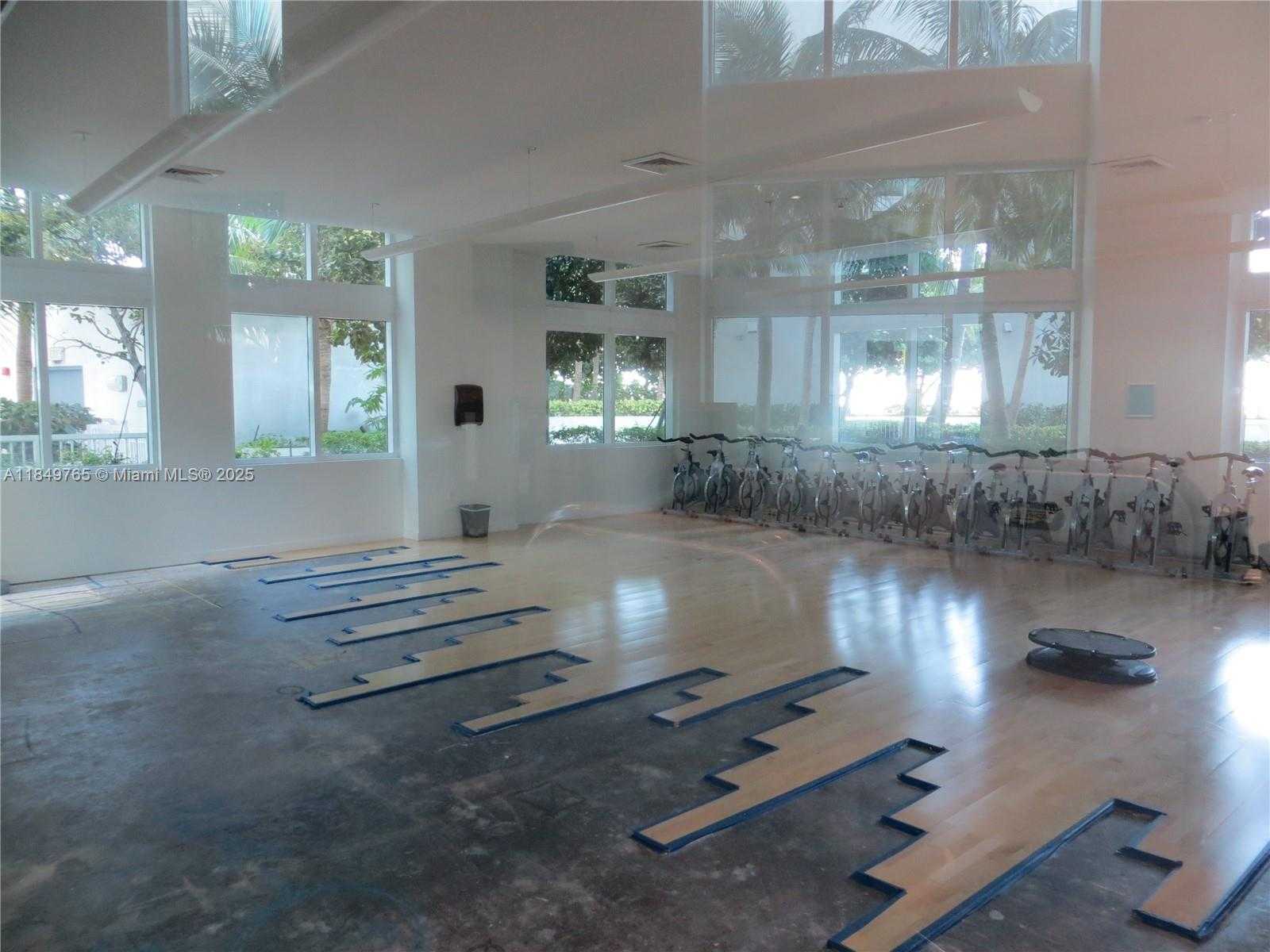 Small Image of 1900 NORTH BAYSHORE DR #2316, Miami Number 39