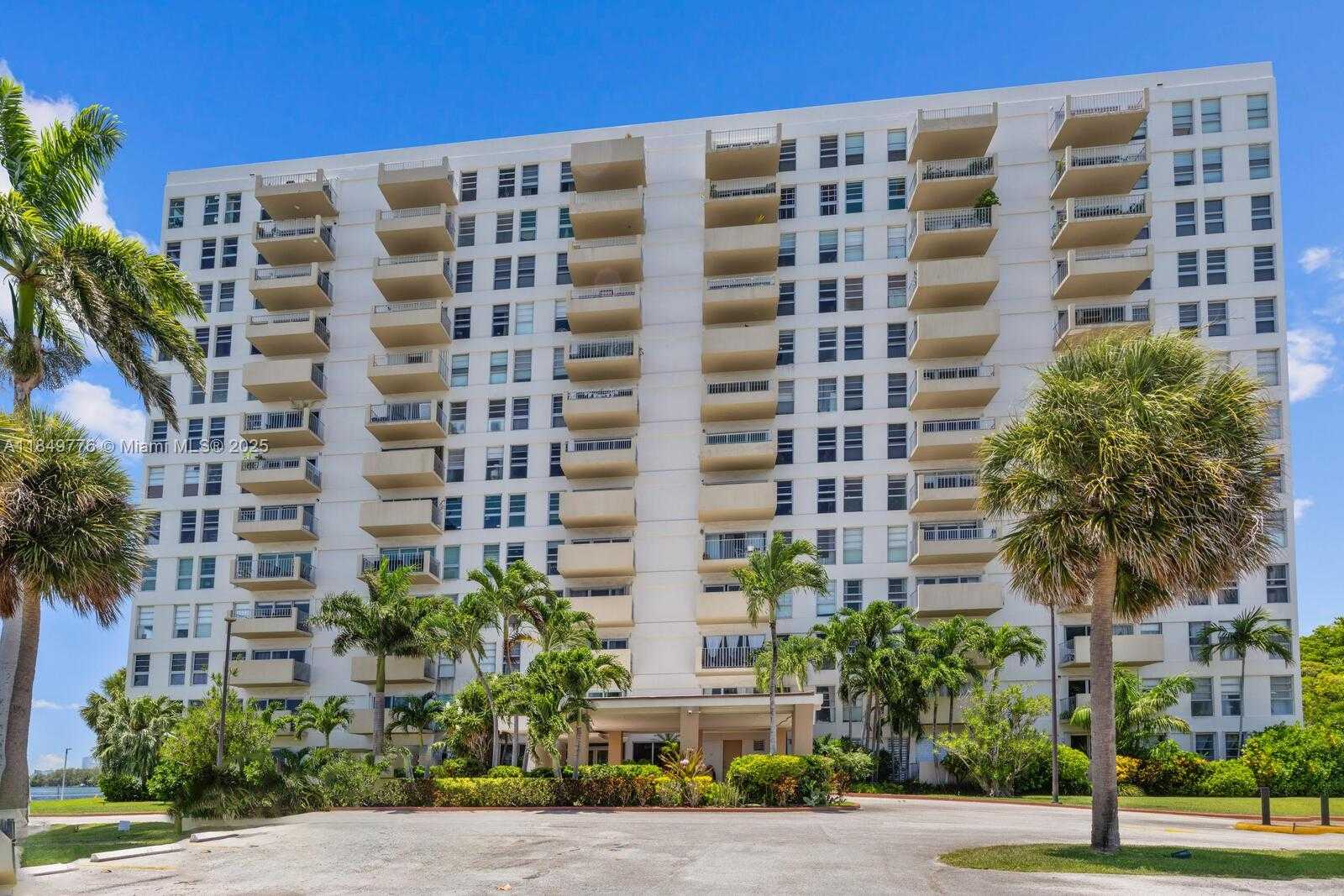 Small Image of 880 NORTH EAST 69TH ST #12F, Miami Number 19