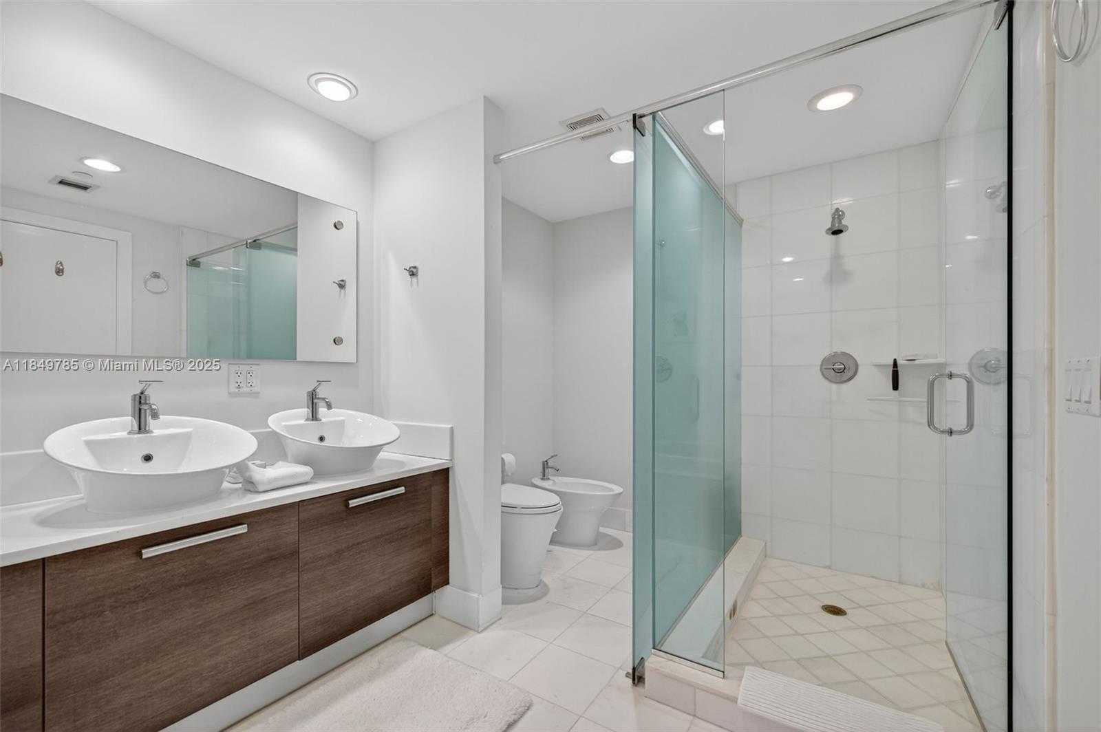 Small Image of 2950 NORTH EAST 188TH ST #446, Aventura Number 32