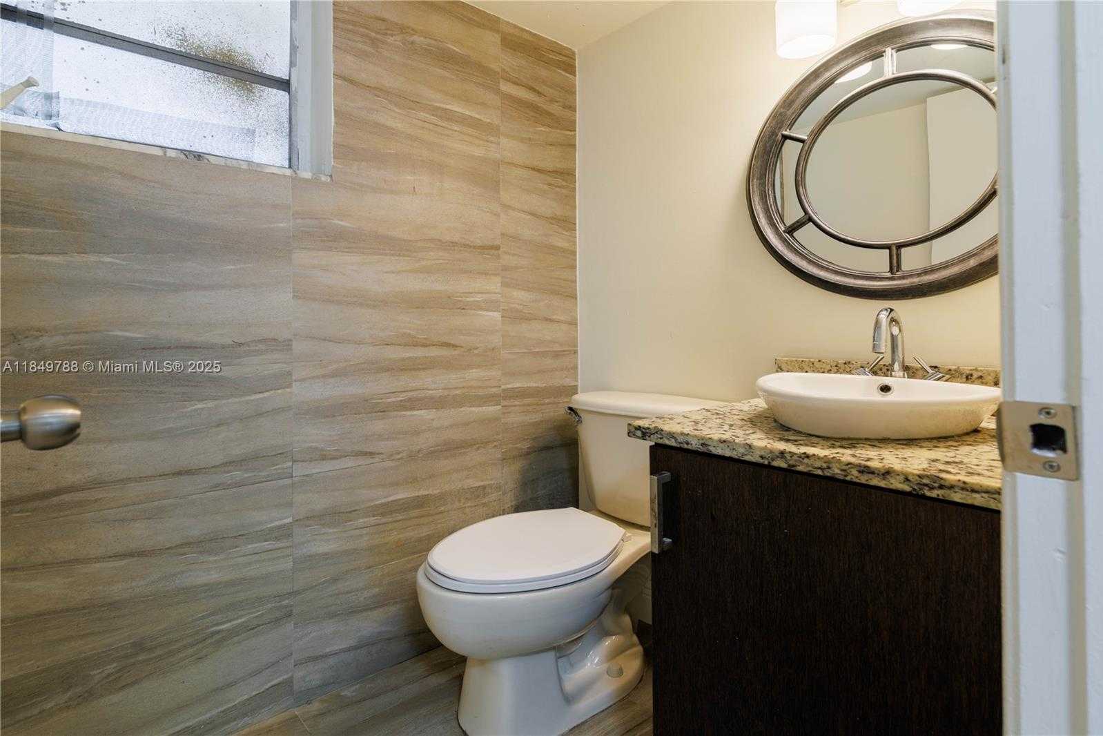 Small Image of 8870 FONTAINEBLEAU BLVD #410, Miami Number 22