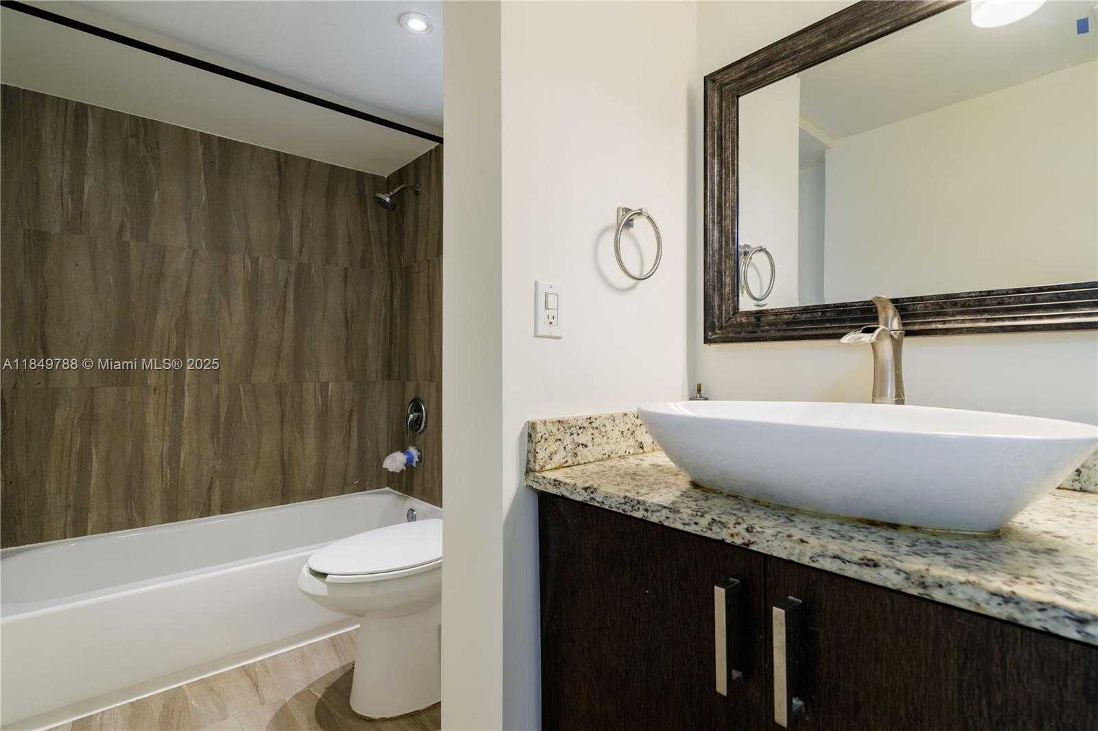 Small Image of 8870 FONTAINEBLEAU BLVD #410, Miami Number 31