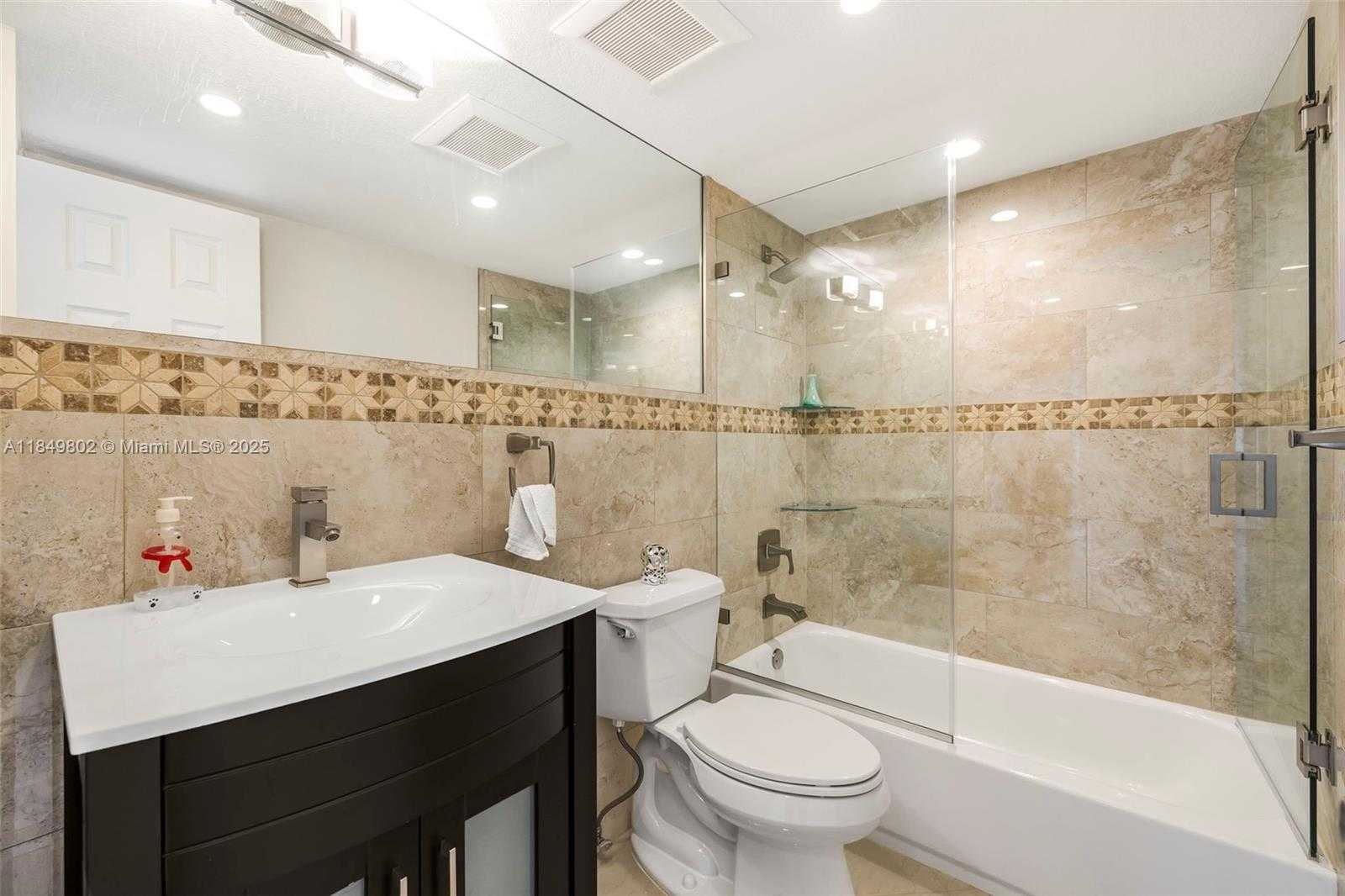 Small Image of 10401 SOUTH WEST 108TH AVE #243, Miami Number 13