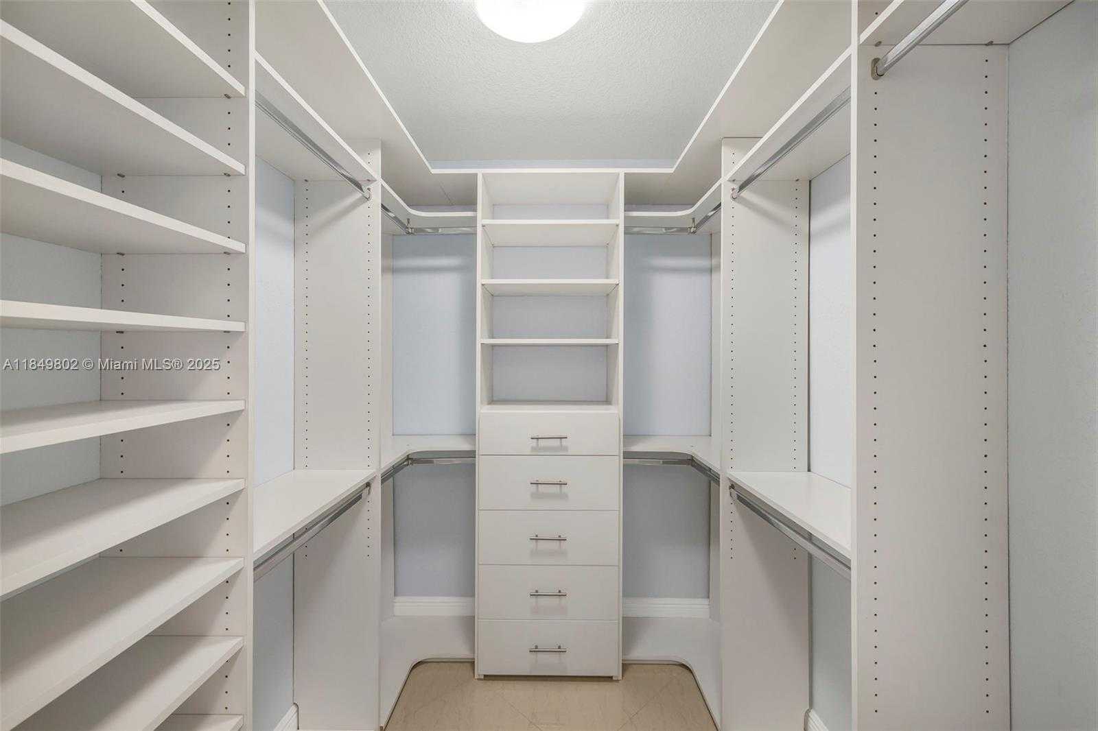 Small Image of 10401 SOUTH WEST 108TH AVE #243, Miami Number 19