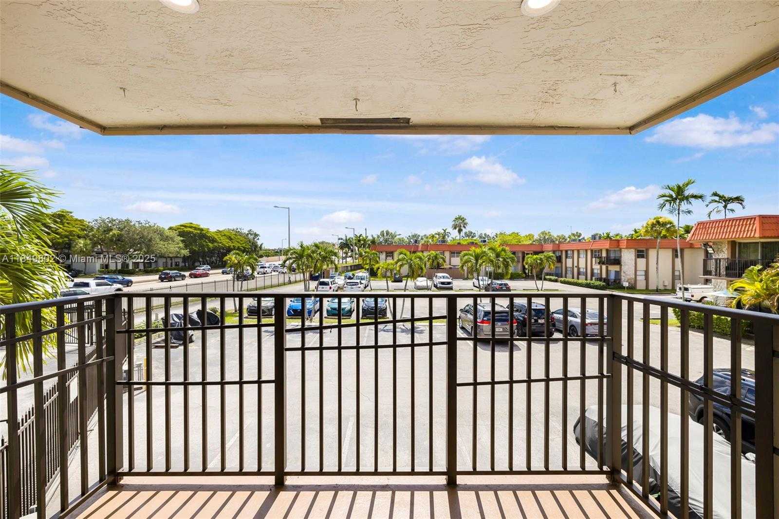 Small Image of 10401 SOUTH WEST 108TH AVE #243, Miami Number 20