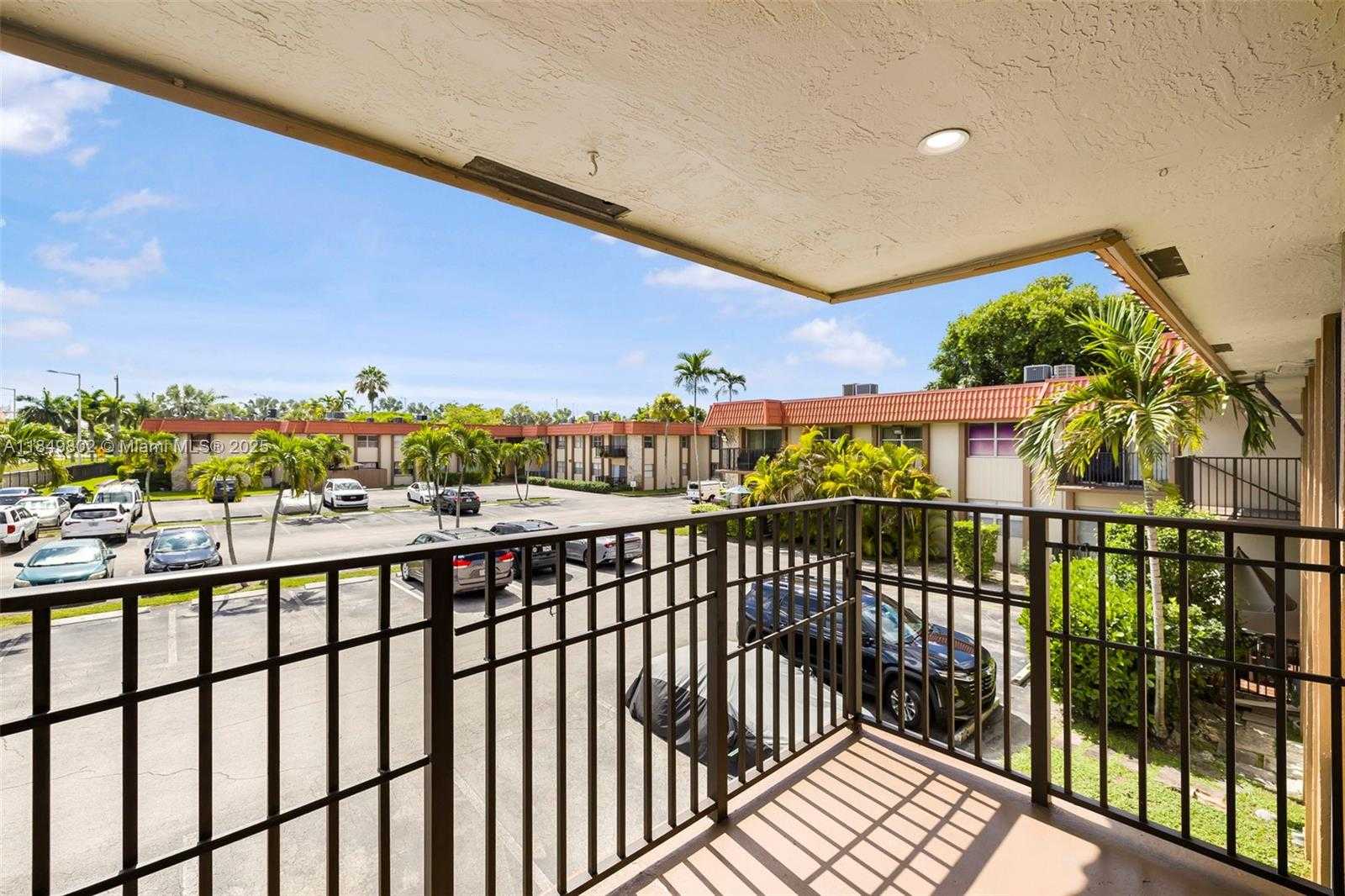 Small Image of 10401 SOUTH WEST 108TH AVE #243, Miami Number 22