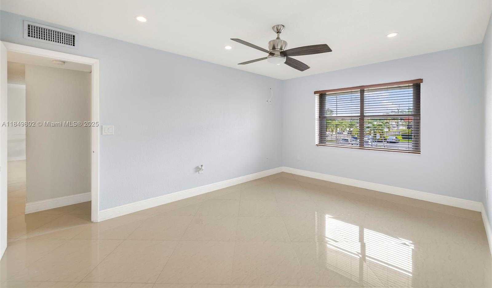 Small Image of 10401 SOUTH WEST 108TH AVE #243, Miami Number 3