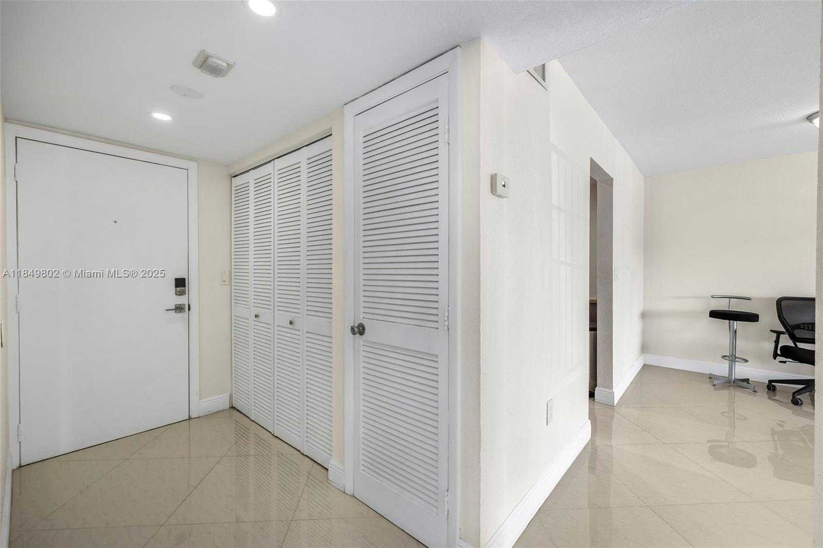 Small Image of 10401 SOUTH WEST 108TH AVE #243, Miami Number 6
