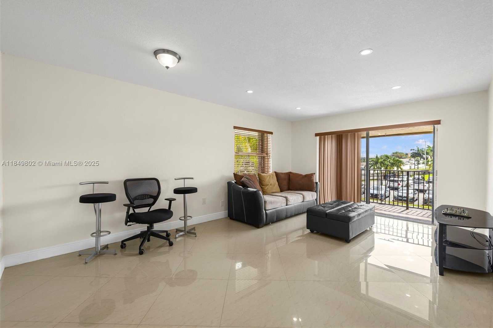 Small Image of 10401 SOUTH WEST 108TH AVE #243, Miami Number 7