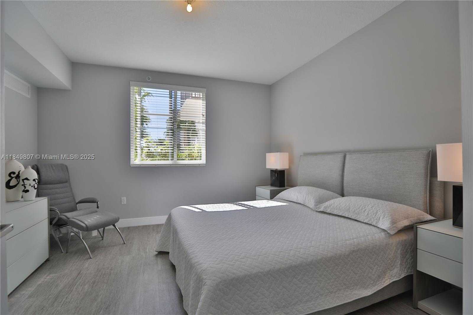 Small Image of 2000 SALZEDO STREET #1415, Coral Gables Number 15