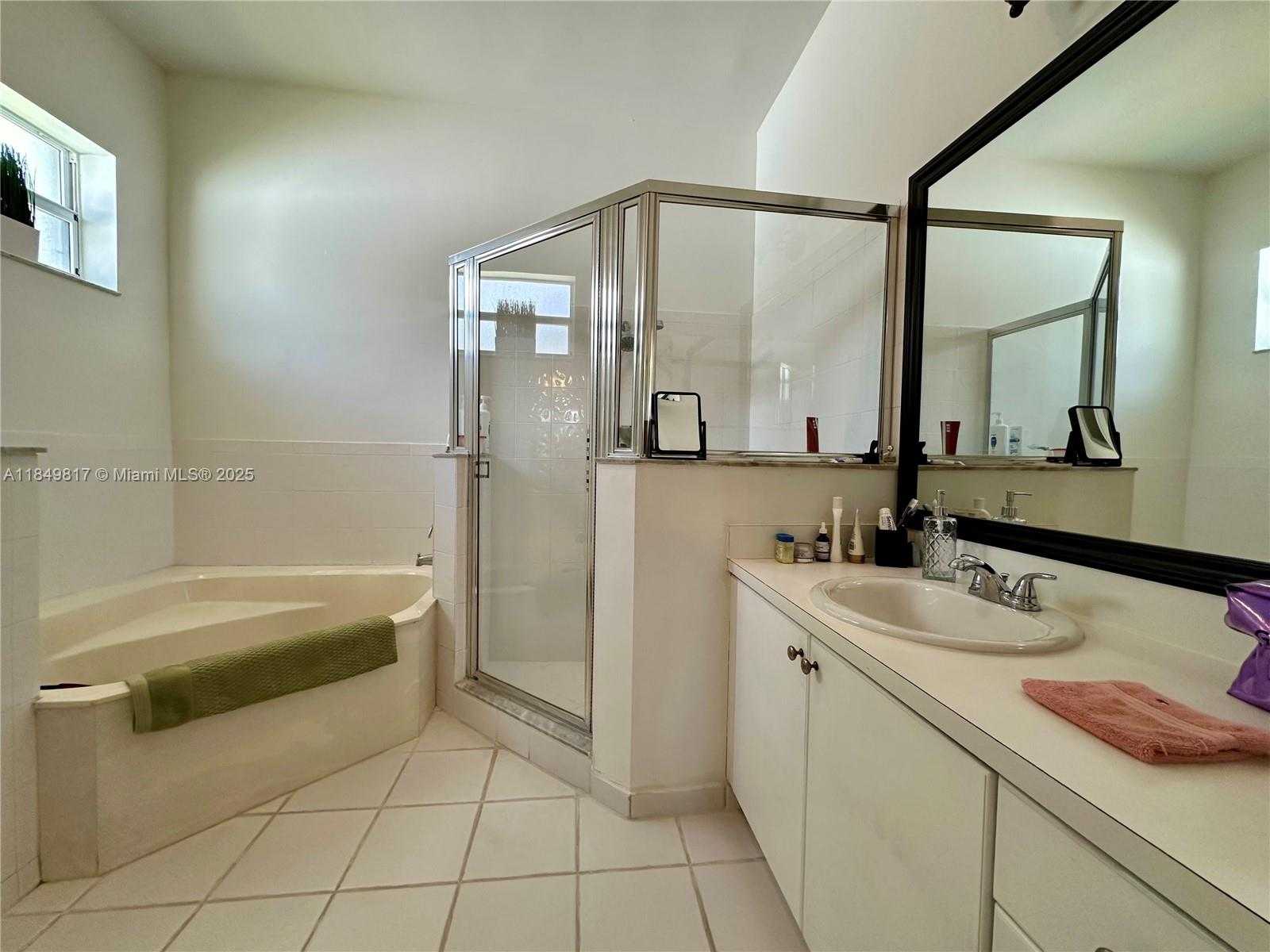 Small Image of 2340 SOUTH EAST 5TH CT, Homestead Number 25