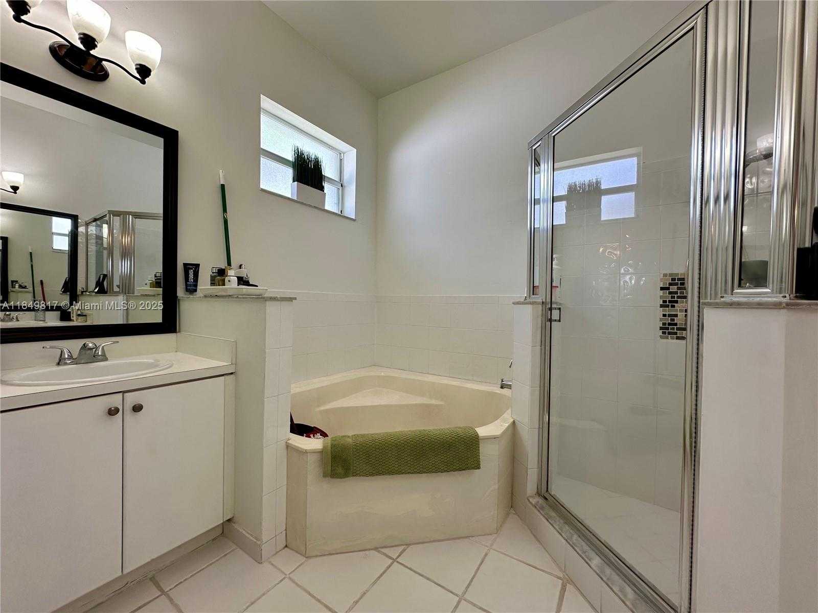 Small Image of 2340 SOUTH EAST 5TH CT, Homestead Number 26
