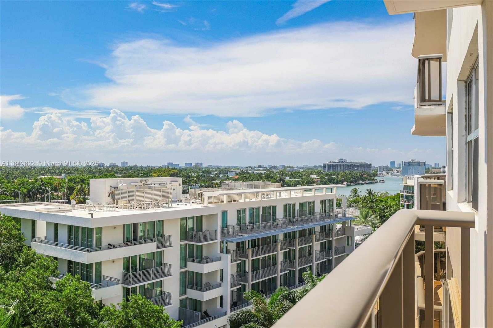 Small Image of 6039 COLLINS AVE #936, Miami Beach Number 20