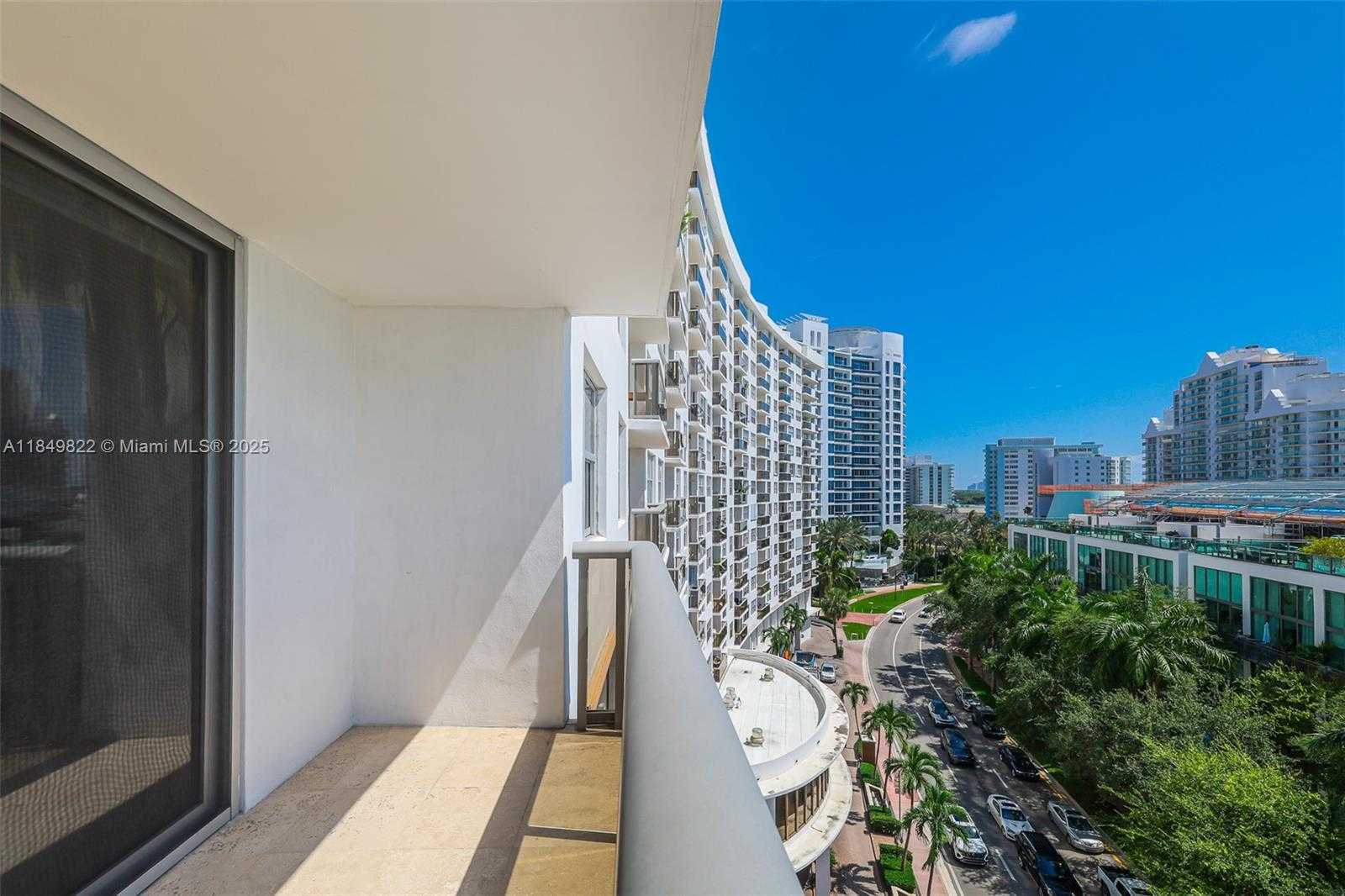 Small Image of 6039 COLLINS AVE #936, Miami Beach Number 22