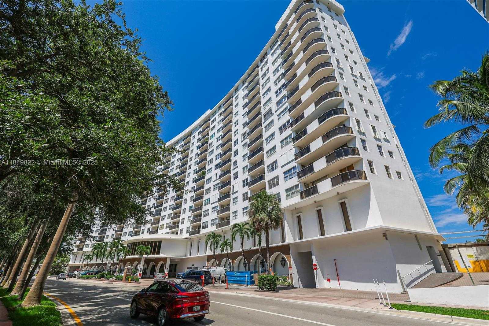 Small Image of 6039 COLLINS AVE #936, Miami Beach Number 40