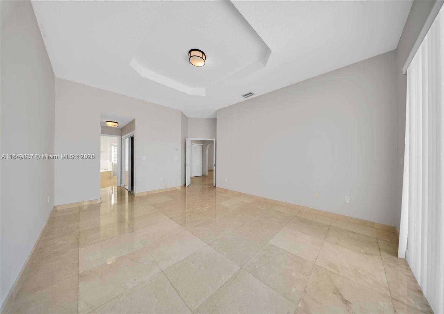 Small Image of 10530 NORTH WEST 52ND TER, Doral Number 18