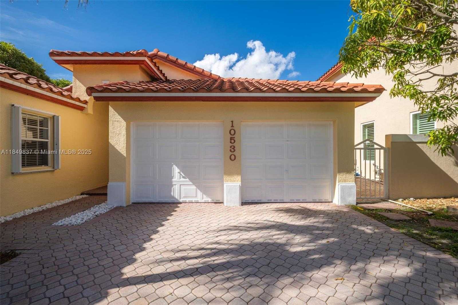 Small Image of 10530 NORTH WEST 52ND TER, Doral Number 5