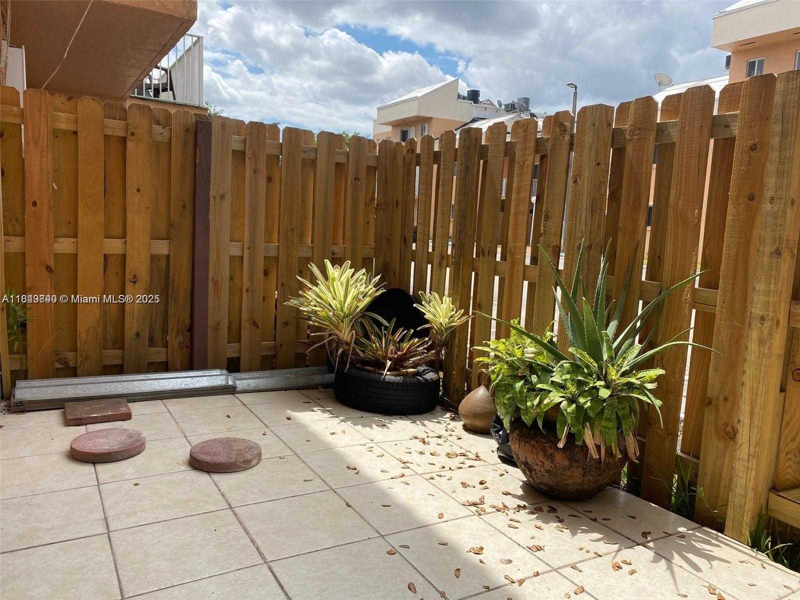 Small Image of 14911 SOUTH WEST 80 ST #115, Miami Number 25